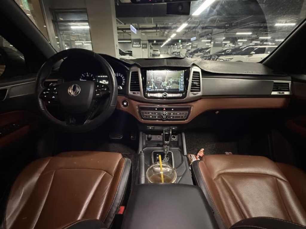 Ssangyong Rexton - Vista 7