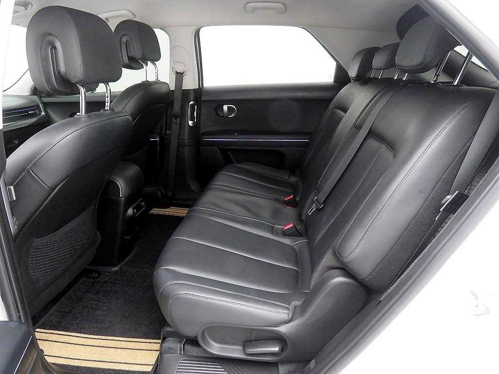 HYUNDAI Ioniq 5 - Vista 8