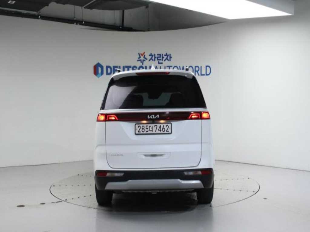 KIA Carnival - Vista 4