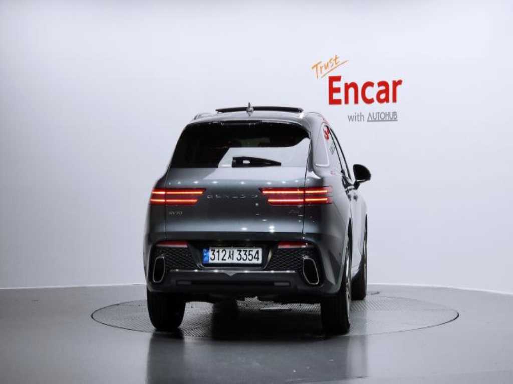 Genesis GV70 - Vista 4