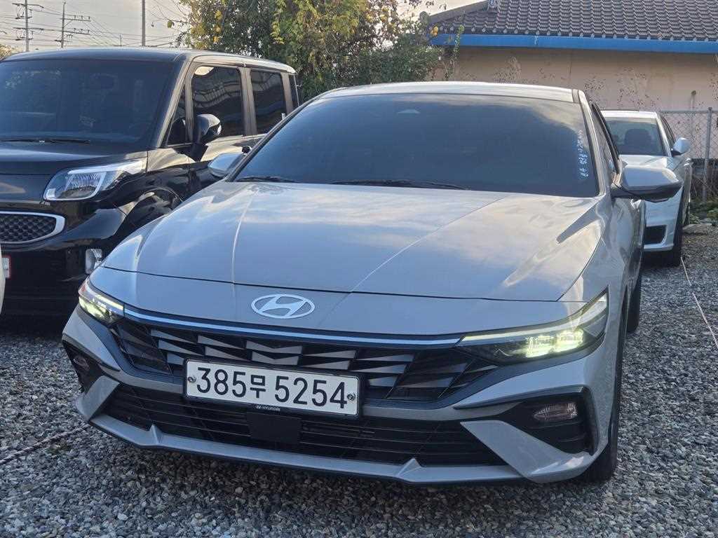 HYUNDAI Avante 2024 Blanco - Importación desde Corea - HF Imports Iquique - Foto 1