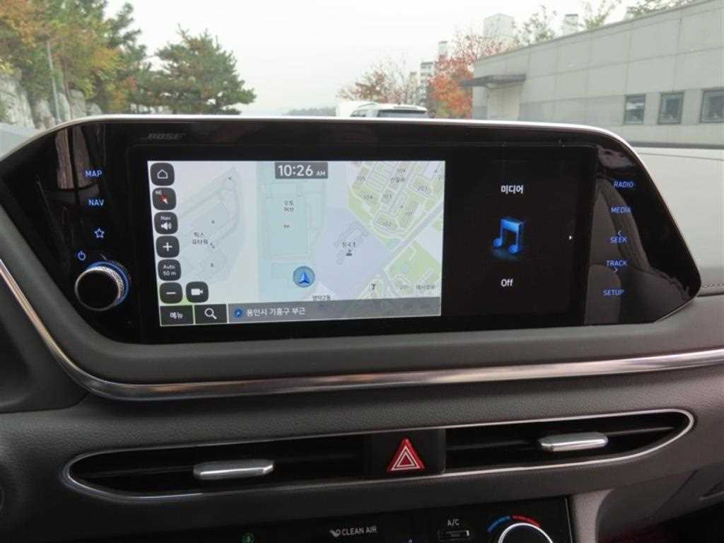 HYUNDAI Sonata - Vista 8