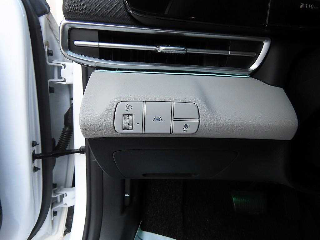 HYUNDAI Avante - Vista 12