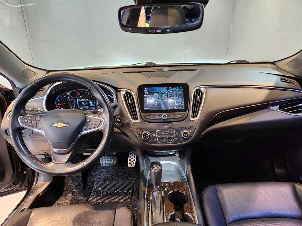 Chevrolet Malibu - Vista 7