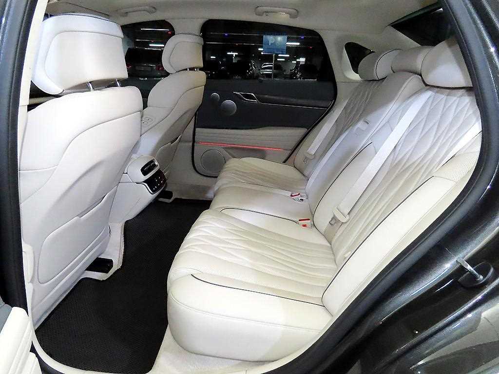 Genesis G80 - Vista 7