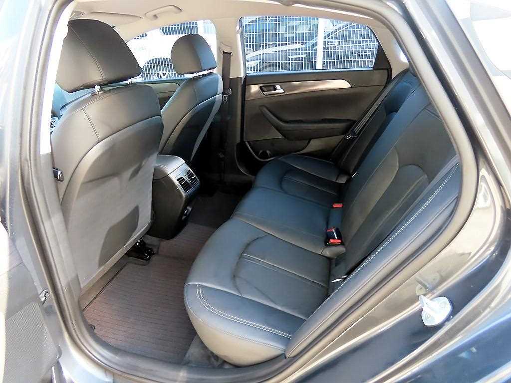 HYUNDAI Sonata - Vista 6