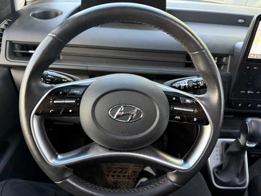 HYUNDAI Staria - Vista 9