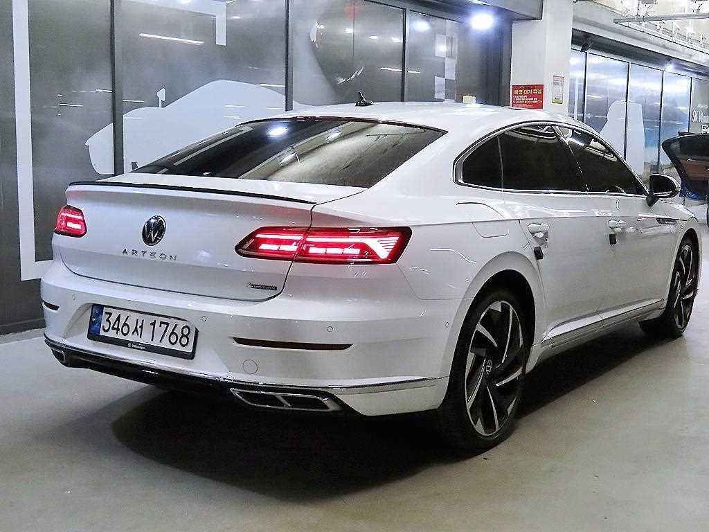 Volkswagen Arteon - Vista 4