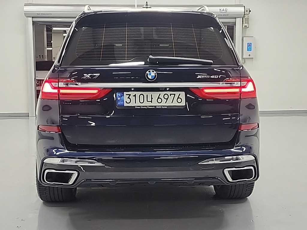 BMW X7 - Vista 4
