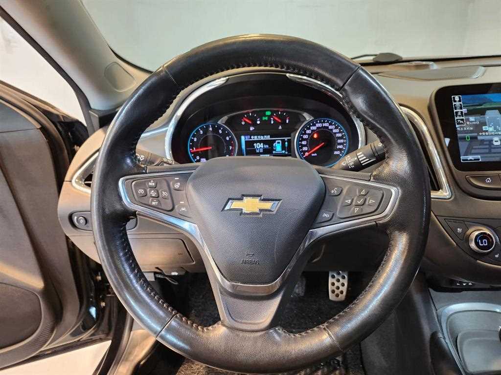 Chevrolet Malibu - Vista 8