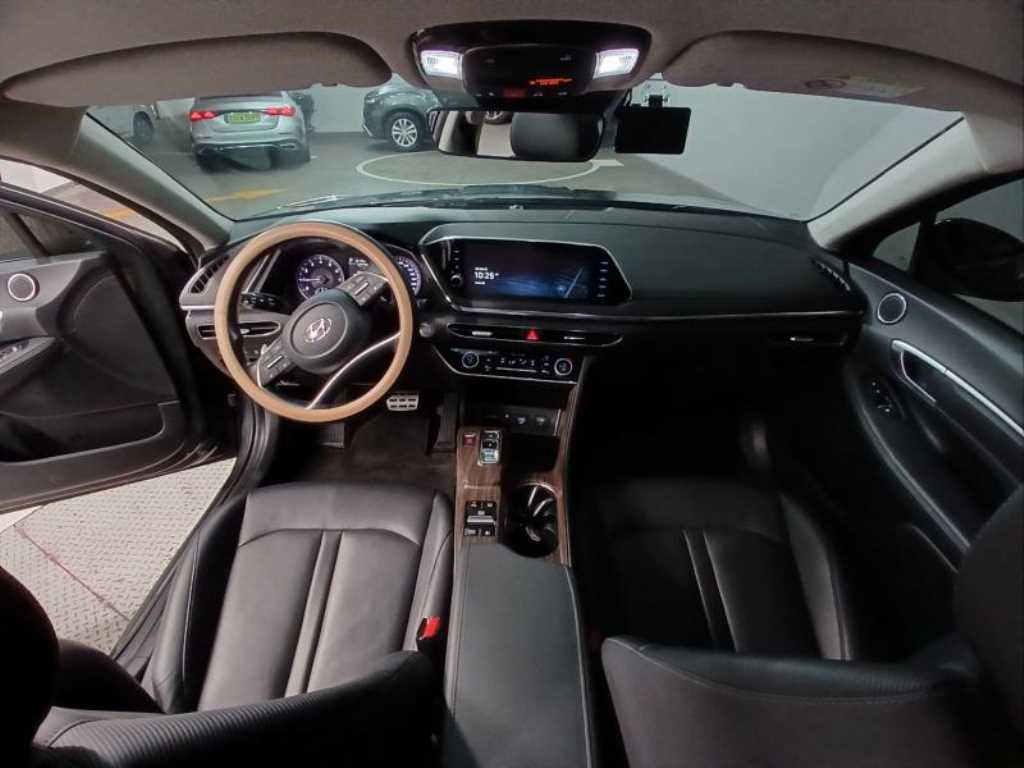 HYUNDAI Sonata - Vista 6