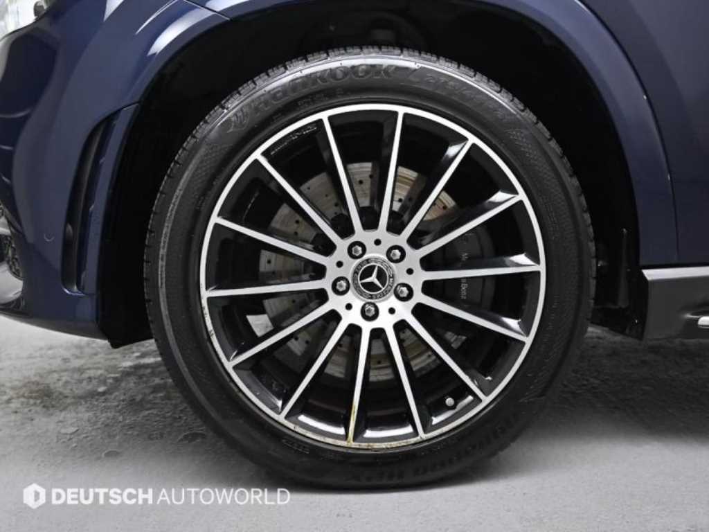 Mercedes Benz GLE Class - Vista 5