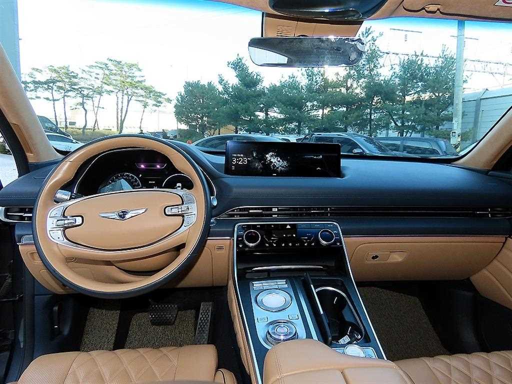 Genesis GV80 - Vista 7