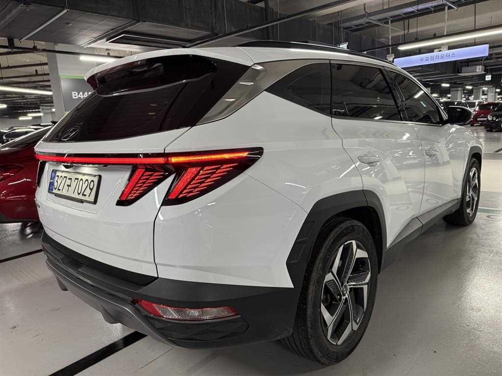 HYUNDAI Tucson - Vista 5