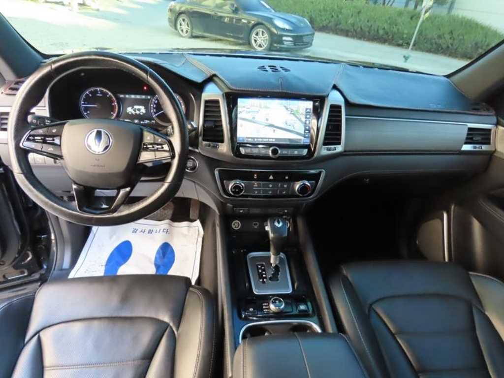 Ssangyong Rexton - Vista 9