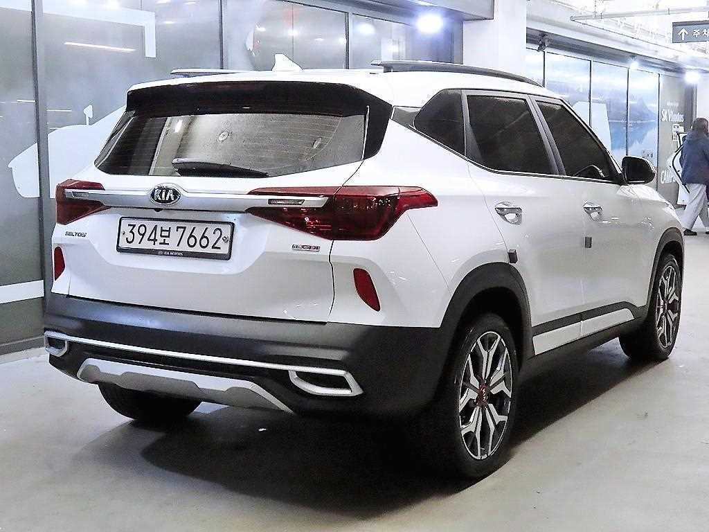 KIA Seltos - Vista 4