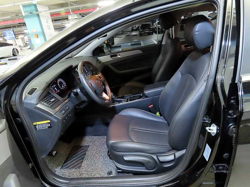 HYUNDAI Sonata - Vista 6