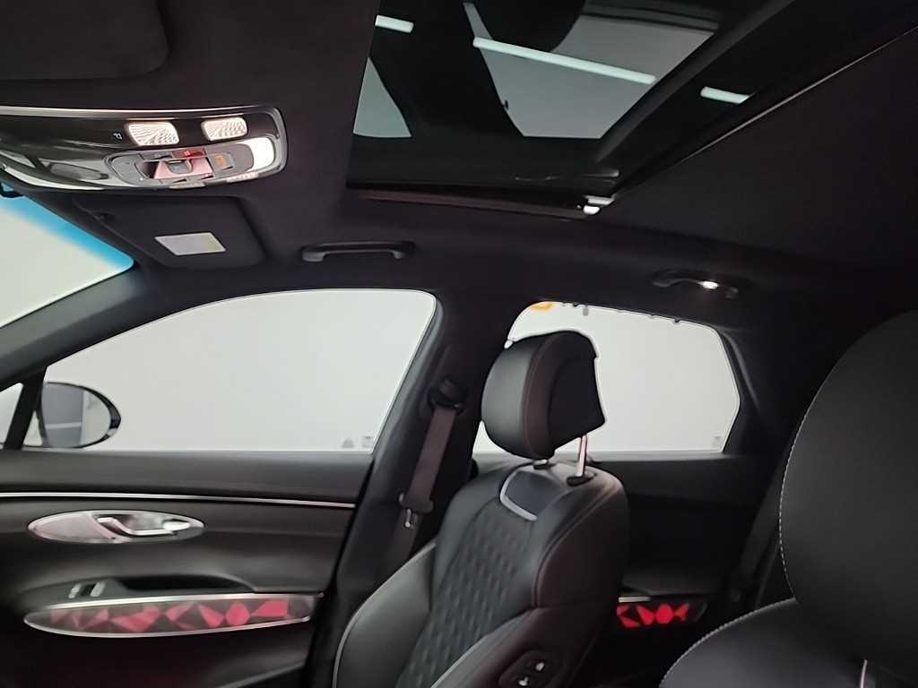 Genesis GV70 2021 Blanco - Importación desde Corea - HF Imports Iquique - Foto 14