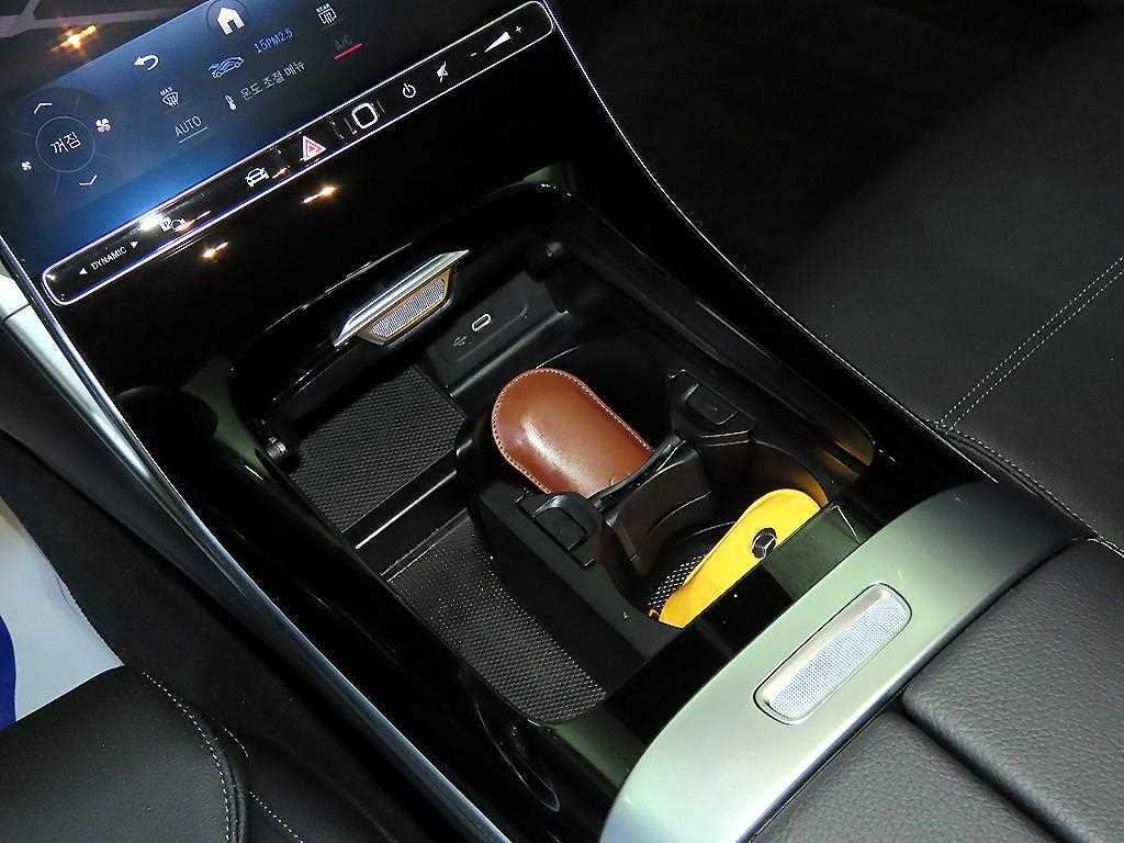 Mercedes Benz C Class 2023 Negro - Importación desde Corea - HF Imports Iquique - Foto 13