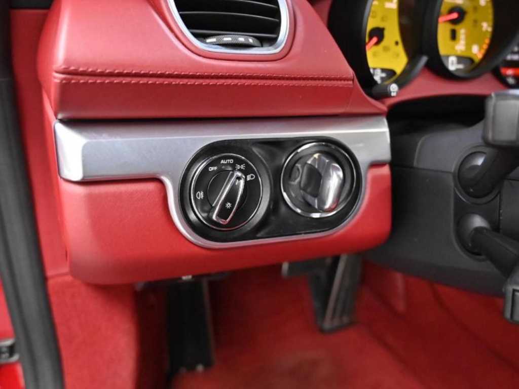 Porsche 718 - Vista 12