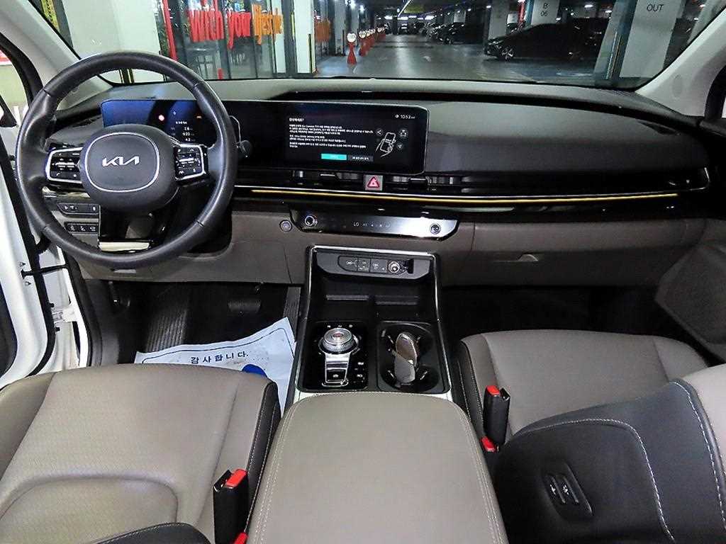 KIA Carnival - Vista 10