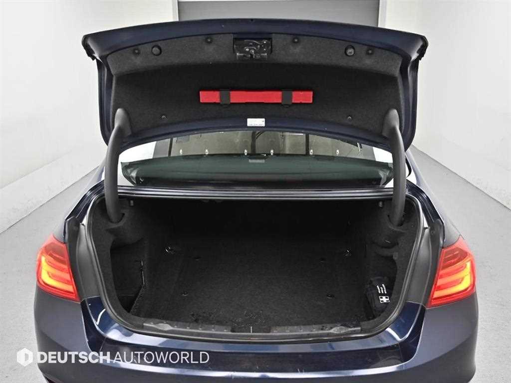 BMW 3 series 2013 Azul - Importación desde Corea - HF Imports Iquique - Foto 20