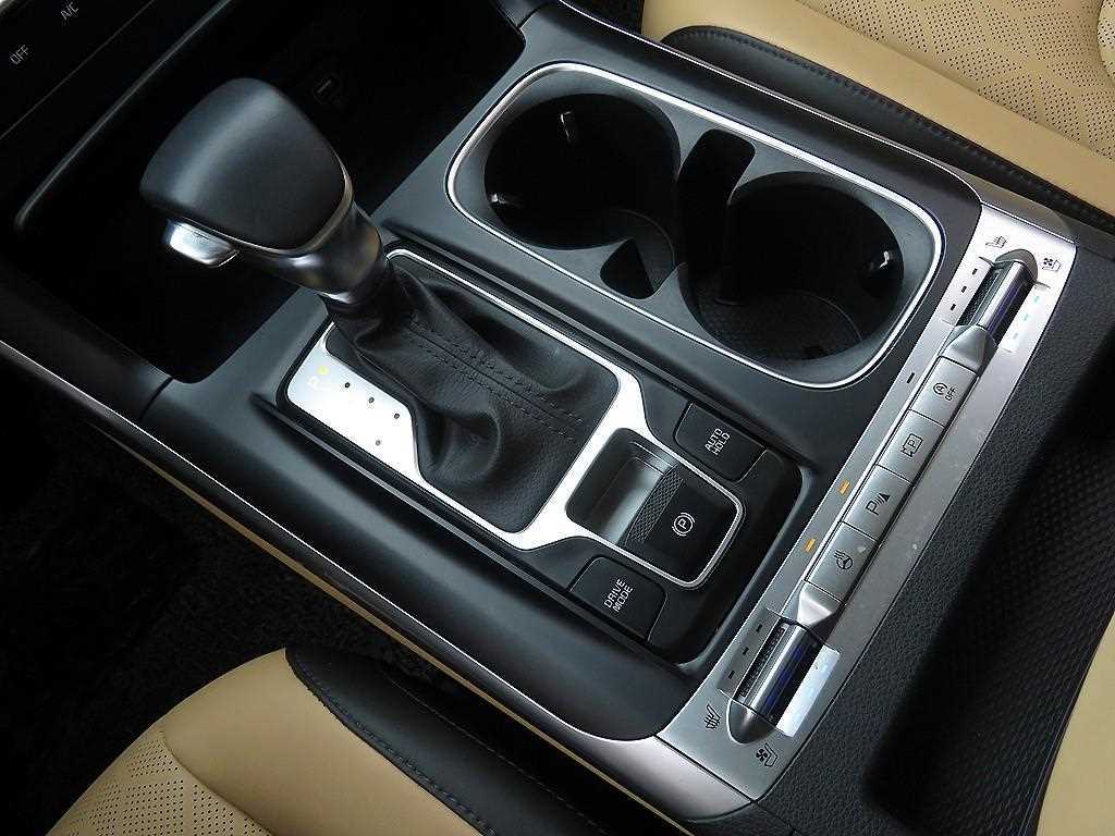 KIA Carnival 2023 Negro - Importación desde Corea - HF Imports Iquique - Foto 15