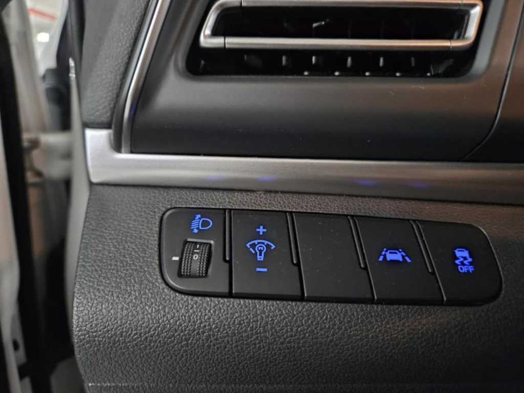 HYUNDAI Avante 2019 Blanco - Importación desde Corea - HF Imports Iquique - Foto 13