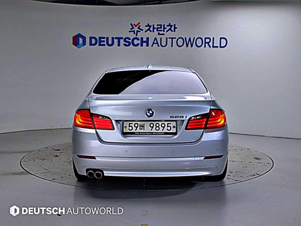 BMW 5 Series - Vista 4