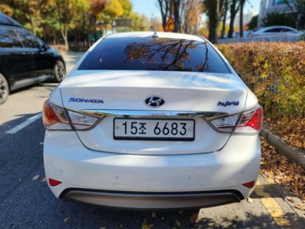 HYUNDAI Sonata - Vista 2