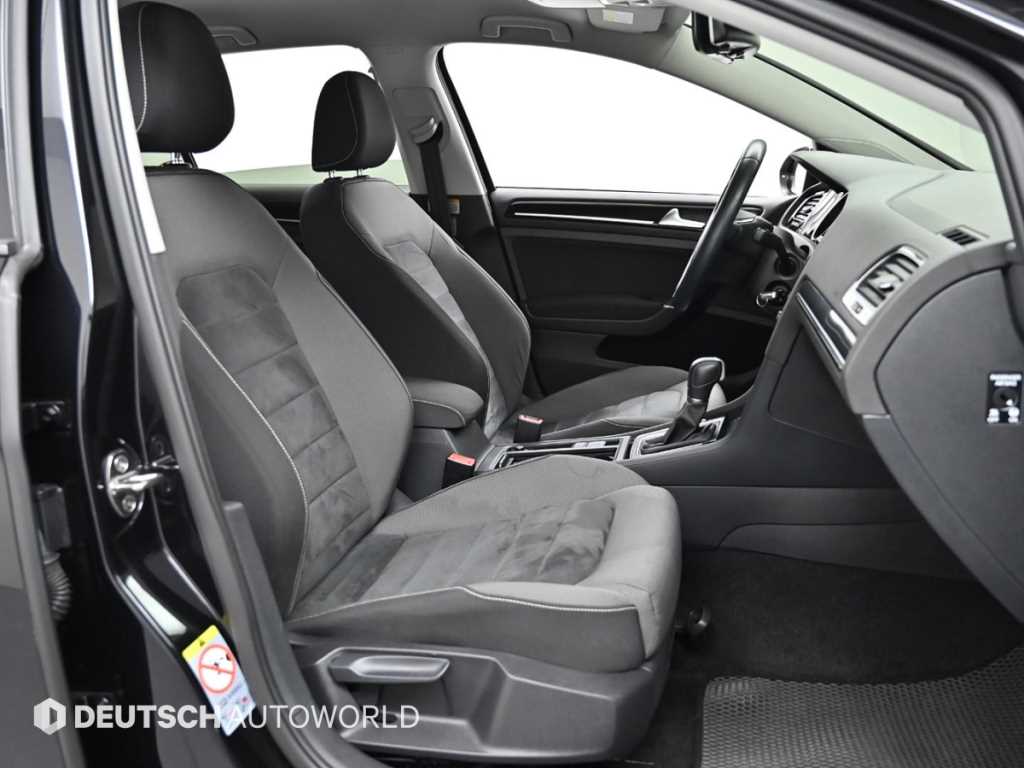 Volkswagen Golf - Vista 10