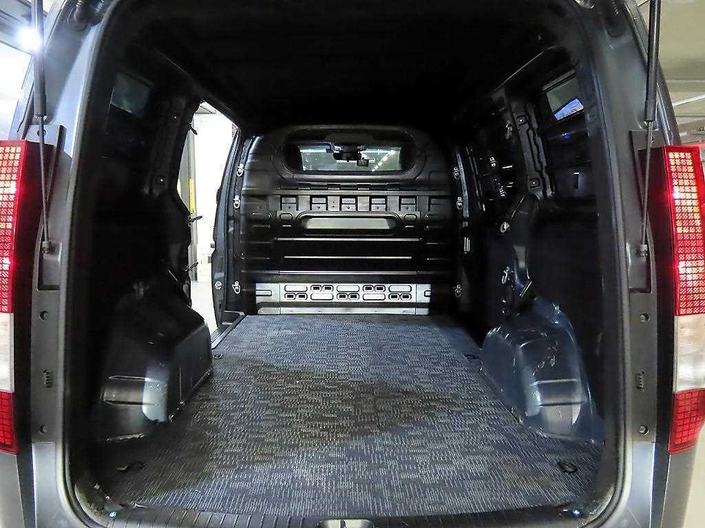 HYUNDAI Staria 2022 Gris - Importación desde Corea - HF Imports Iquique - Foto 17