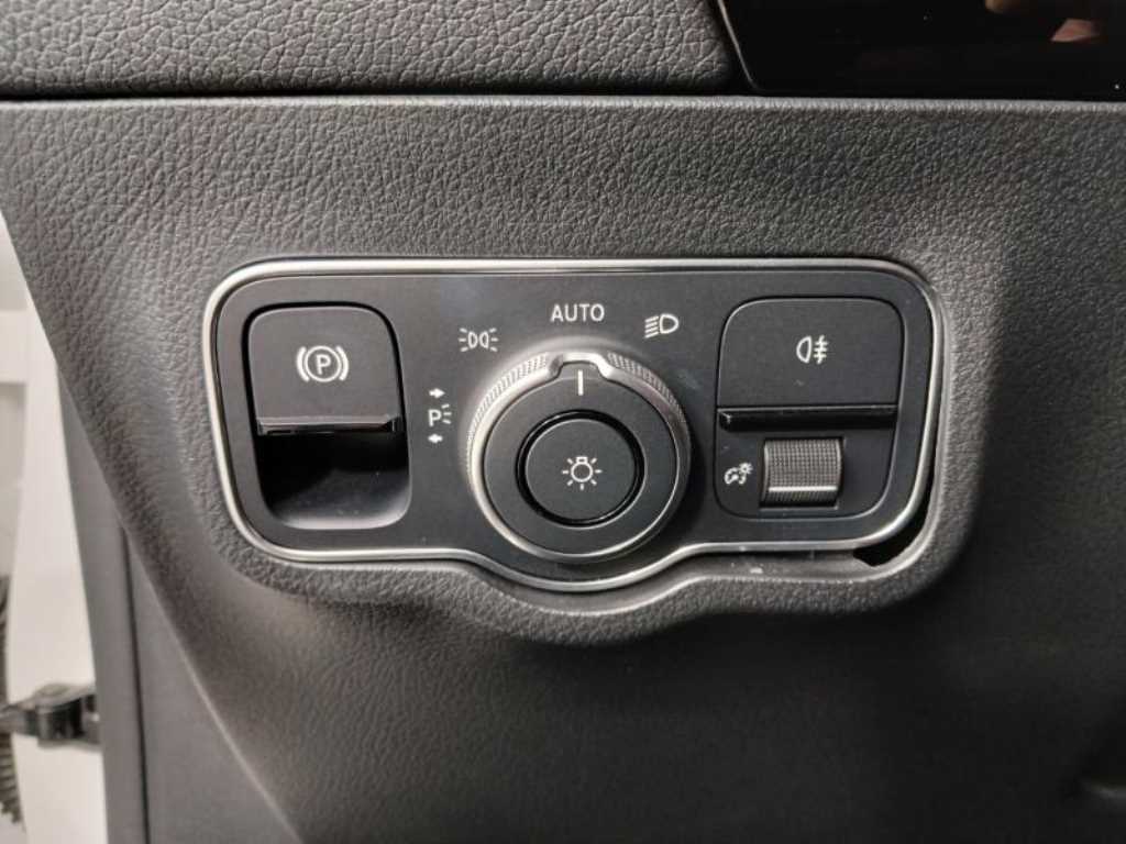 Mercedes Benz GLA Class - Vista 8