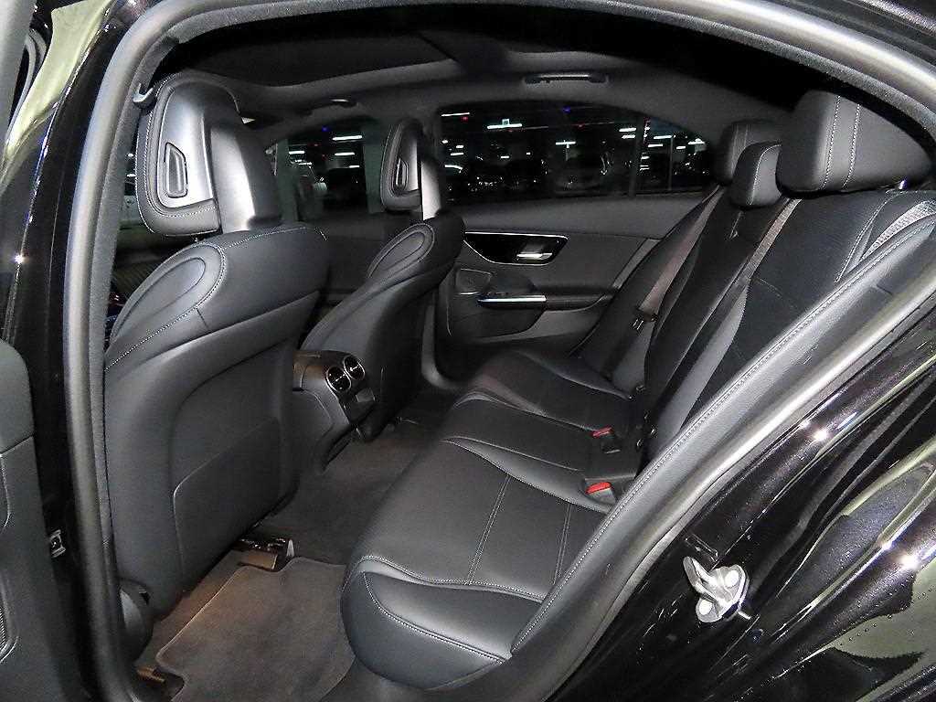 Mercedes Benz C Class - Vista 7