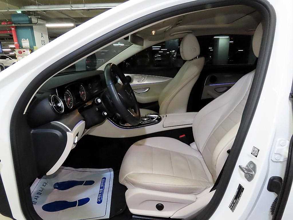 Mercedes Benz E class - Vista 6