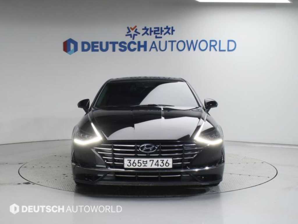 HYUNDAI Sonata - Vista 2