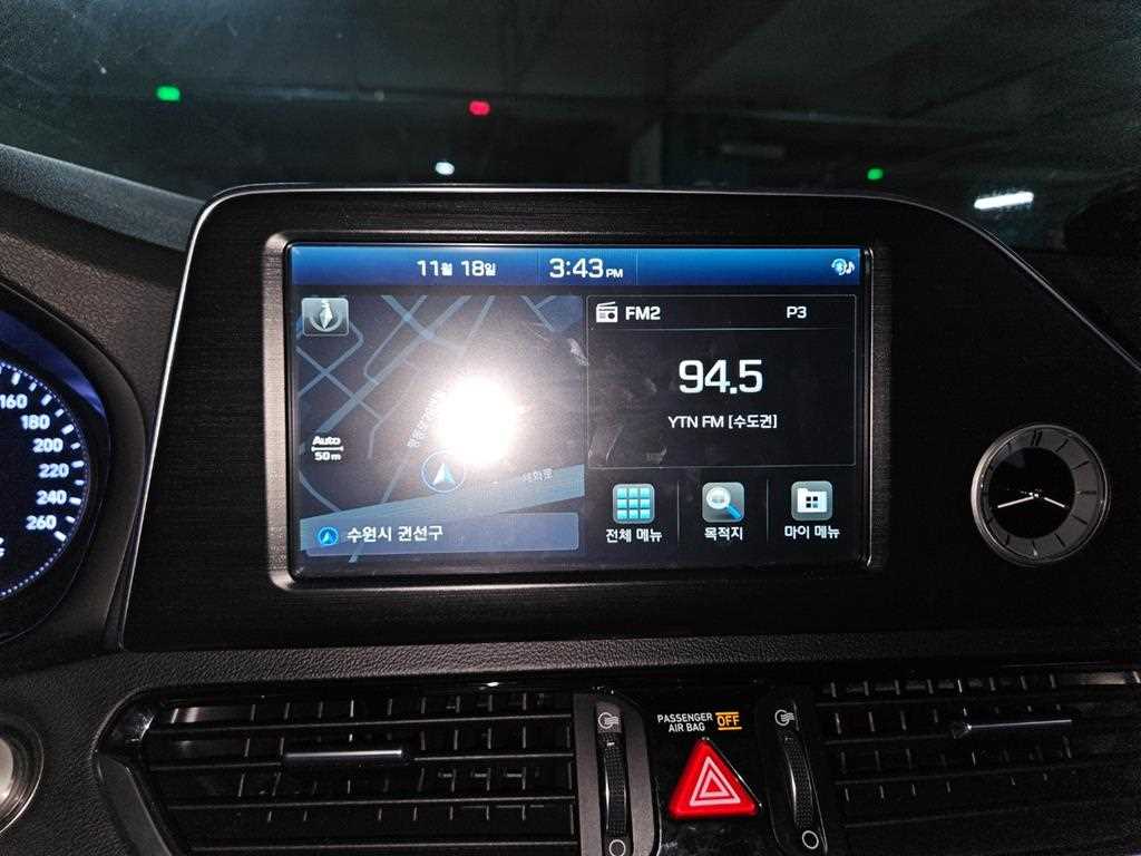 HYUNDAI Grandeur - Vista 11