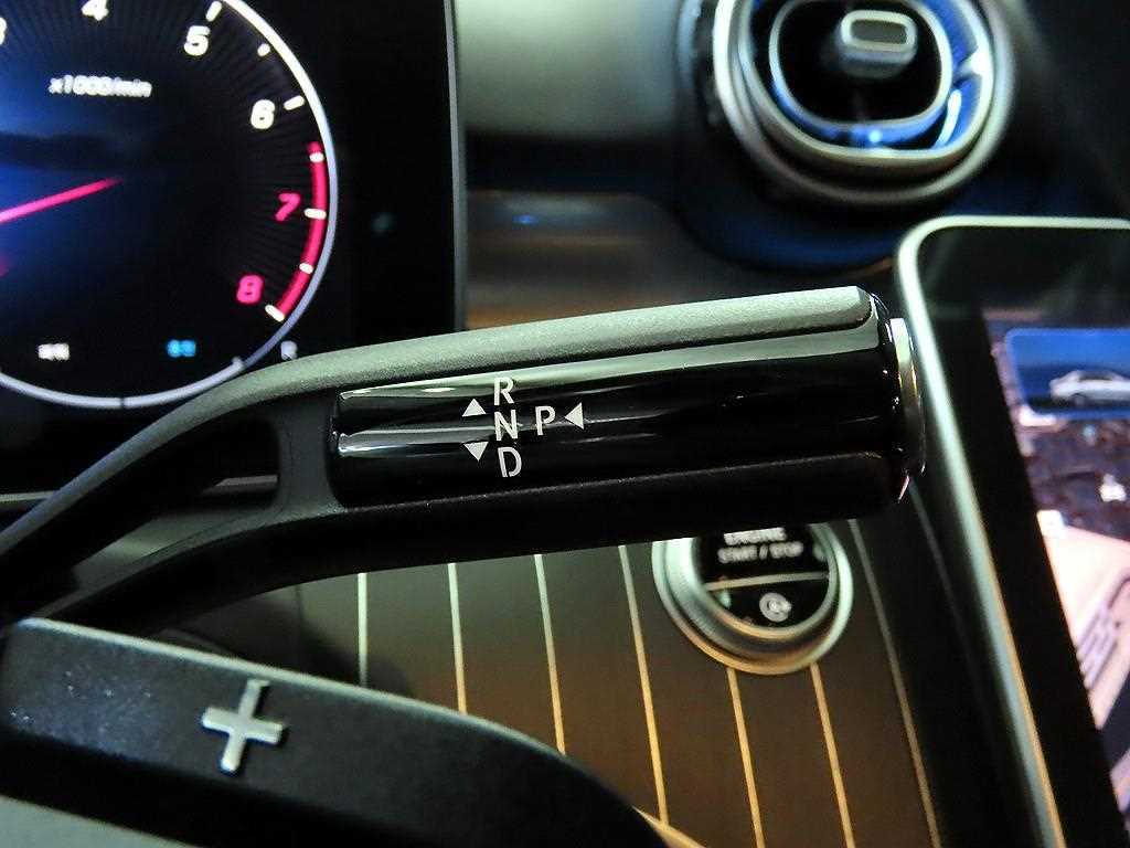 Mercedes Benz C Class - Vista 12