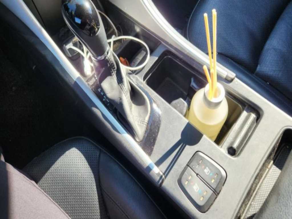 HYUNDAI Sonata - Vista 11