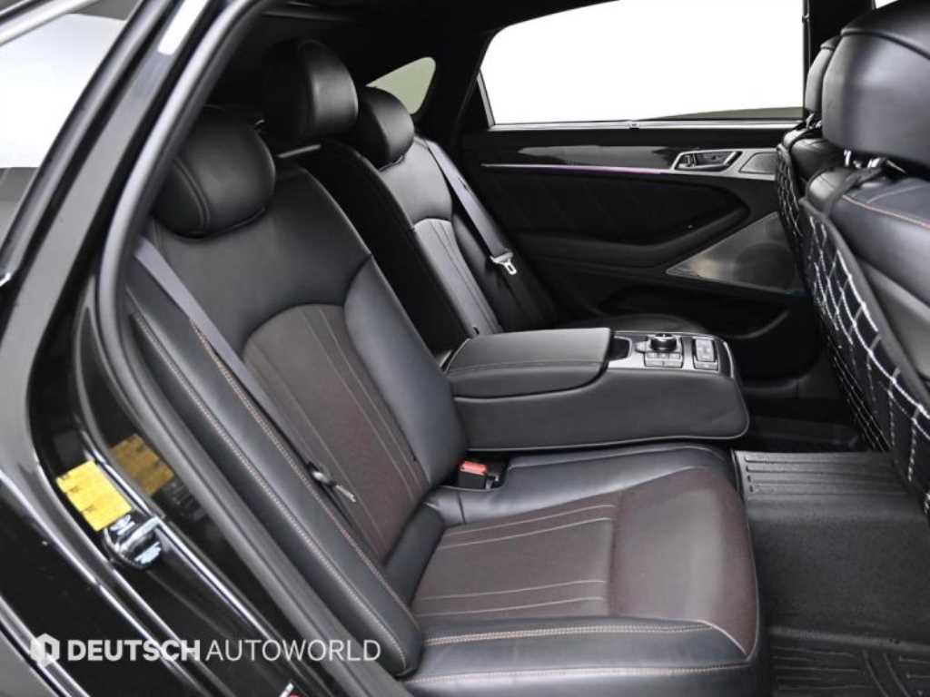 Genesis G80 - Vista 11