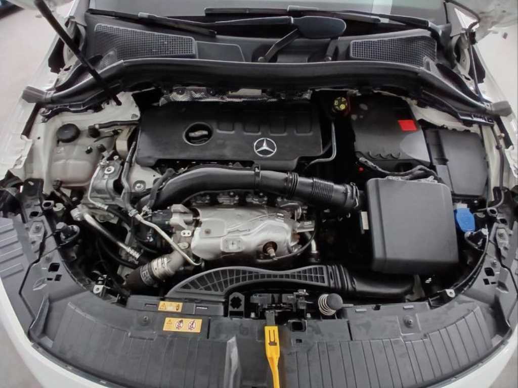 Mercedes Benz GLA Class 2023 Blanco - Importación desde Corea - HF Imports Iquique - Foto 19