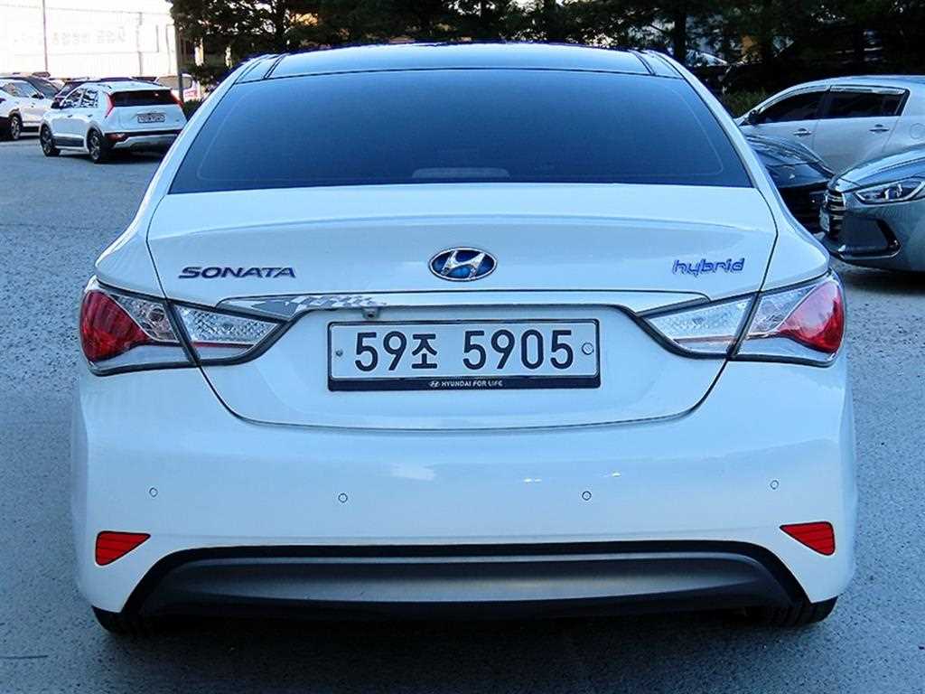 HYUNDAI Sonata - Vista 4