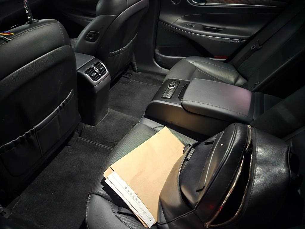 HYUNDAI Grandeur - Vista 9