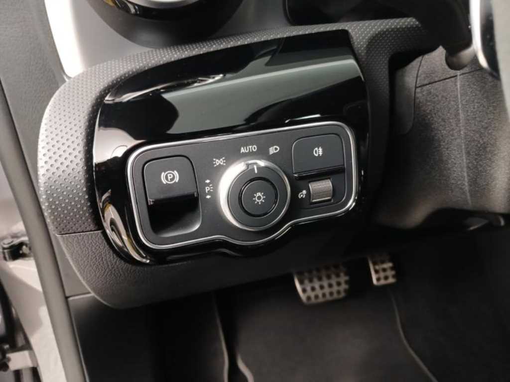 Mercedes Benz CLA Class - Vista 12