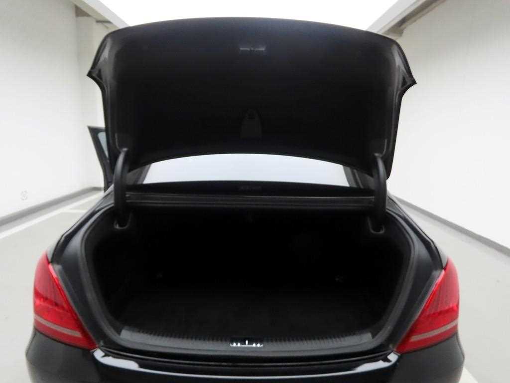 Genesis EQ900 - Vista 5