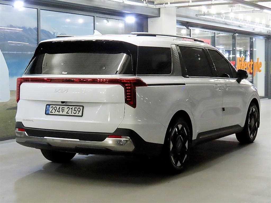 KIA Carnival - Vista 4