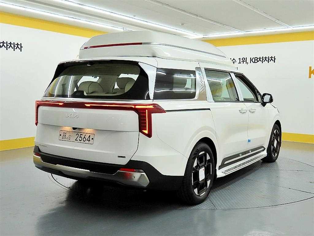 KIA Carnival - Vista 4