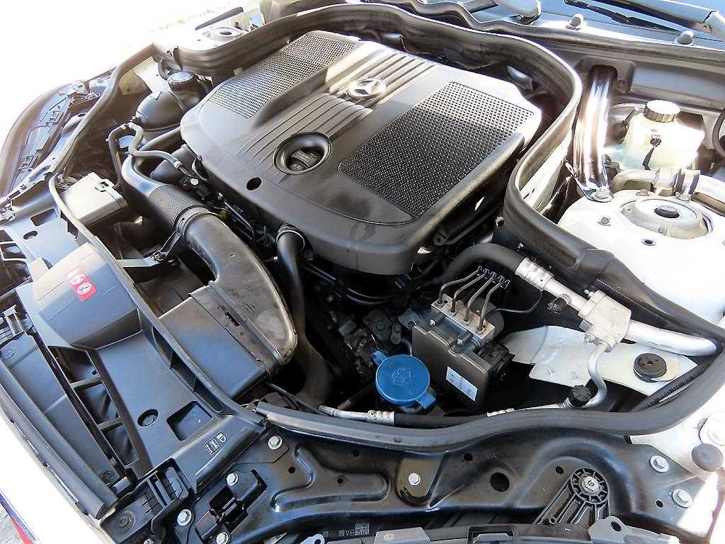 Mercedes Benz E class 2015 Blanco - Importación desde Corea - HF Imports Iquique - Foto 19