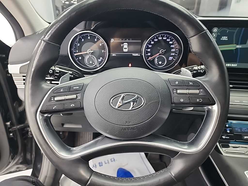 HYUNDAI Grandeur - Vista 9