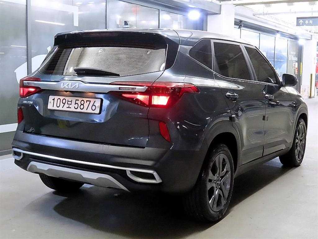 KIA Seltos - Vista 4